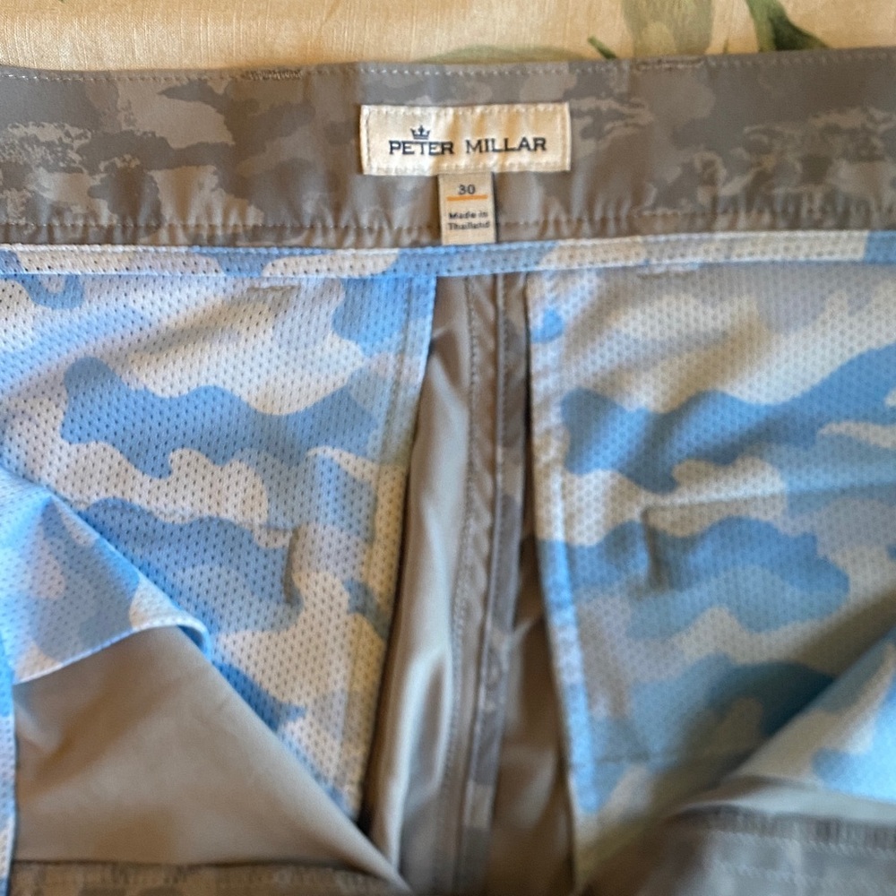 Peter Millar Gray and Tan Camouflage Shorts - Picture 4 of 7